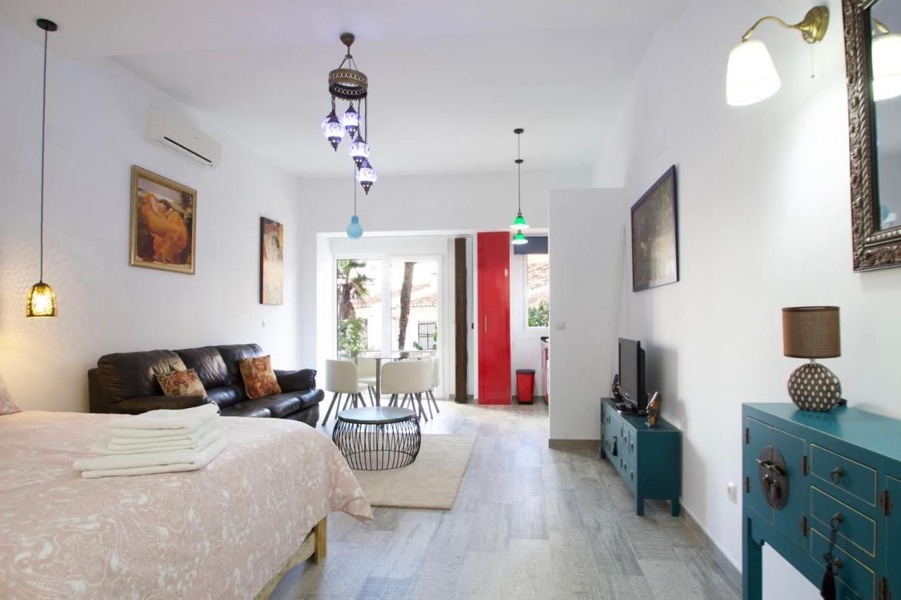 Spacious Studio In The Heart Of La Nogalera Torremolinos Buitenkant foto